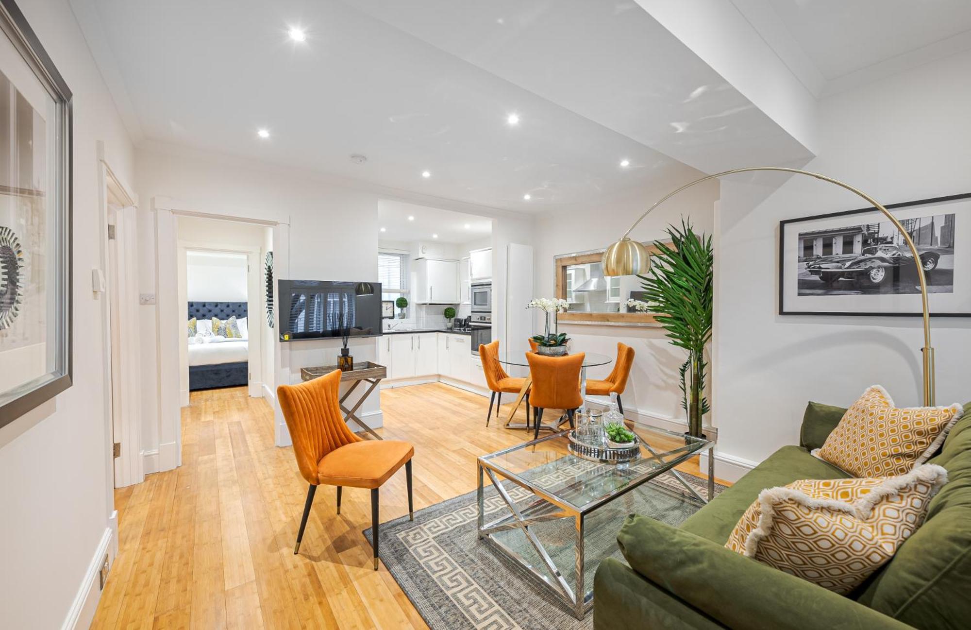 Chic Belgravia Hideaway With Private Patio 10 Mins To Harrods London Ngoại thất bức ảnh